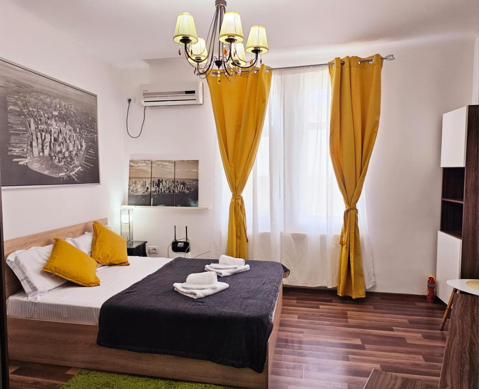 Central Old City Center Studio Universitate Coltea - Cav9 Bükreş Dış mekan fotoğraf